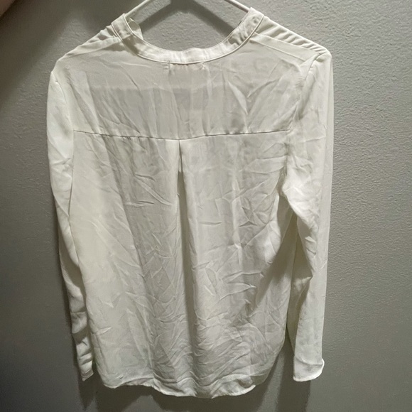 White button blouse - Picture 2 of 3